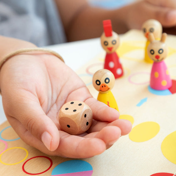 Juego de Mesa de Madera con Animales Pake InnovaGoods 18 Piezas